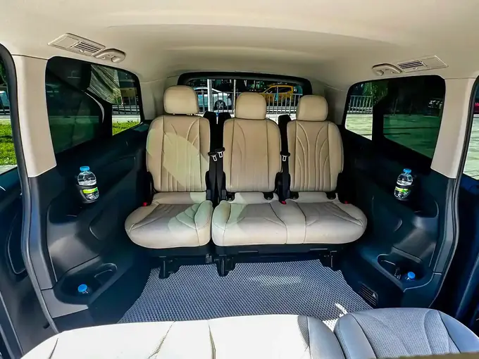 Private Standard — Mercedes Vito